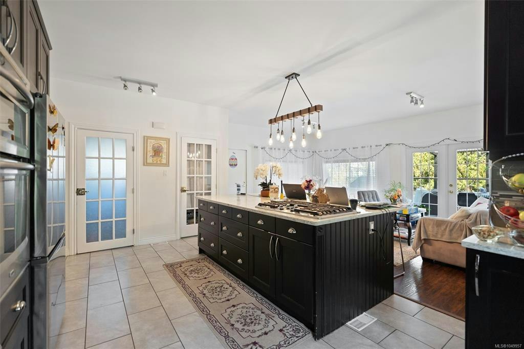 1746 Pembroke Street, Victoria, BC, V8R 1W6 - 11