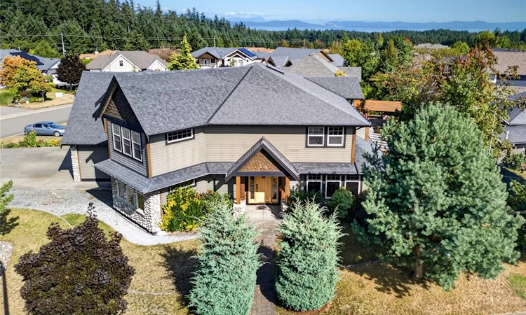 1321 Clear View Place