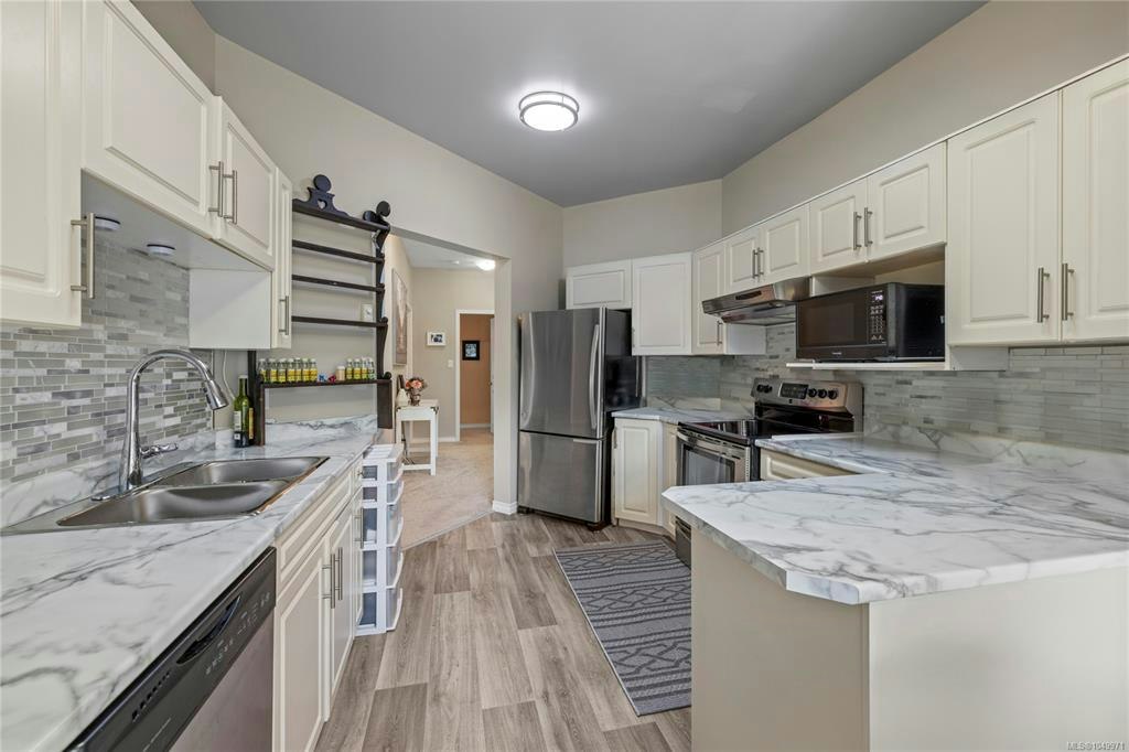405-220 W Island Highway, Parksville, BC, V9P 2P3 - 32