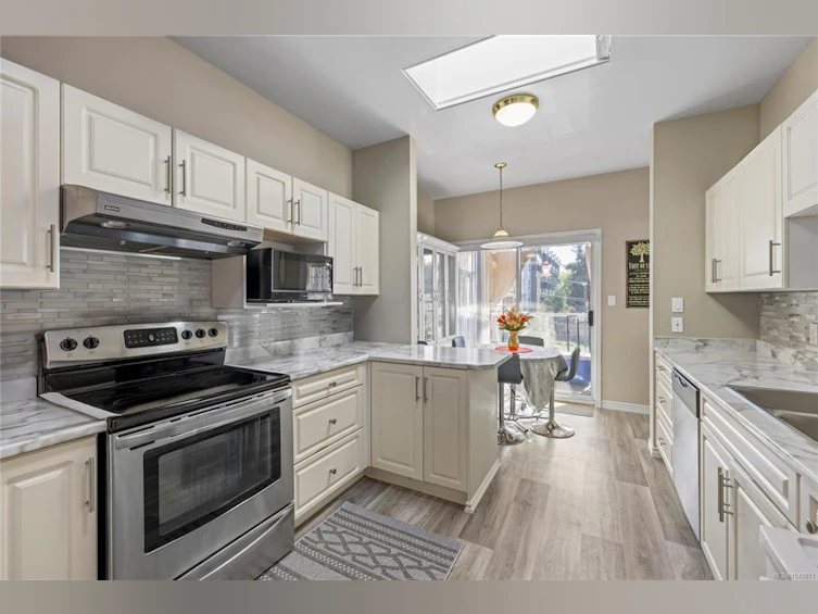 405-220 W Island Highway, Parksville, BC, V9P 2P3 - 7