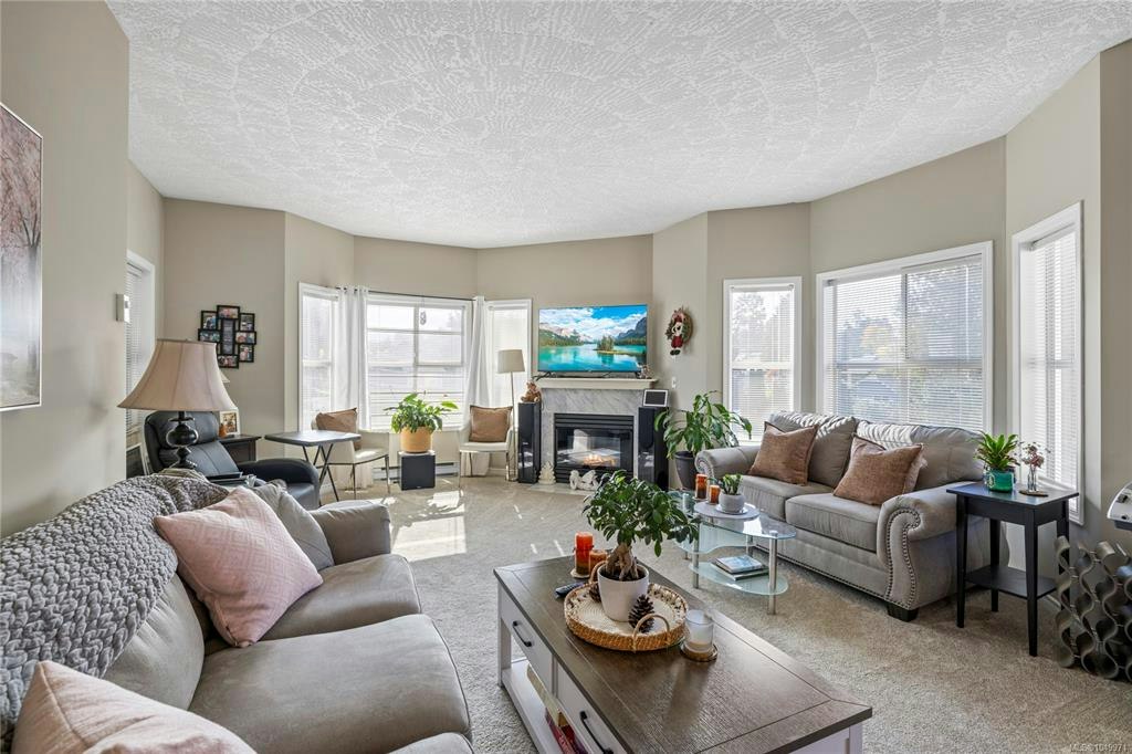 405-220 W Island Highway - 3