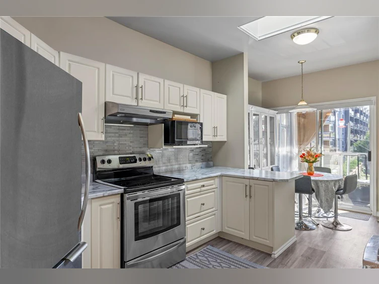 405-220 W Island Highway, Parksville, BC, V9P 2P3 - 30