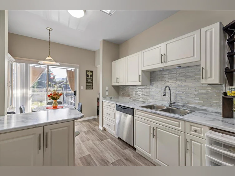 405-220 W Island Highway, Parksville, BC, V9P 2P3 - 8