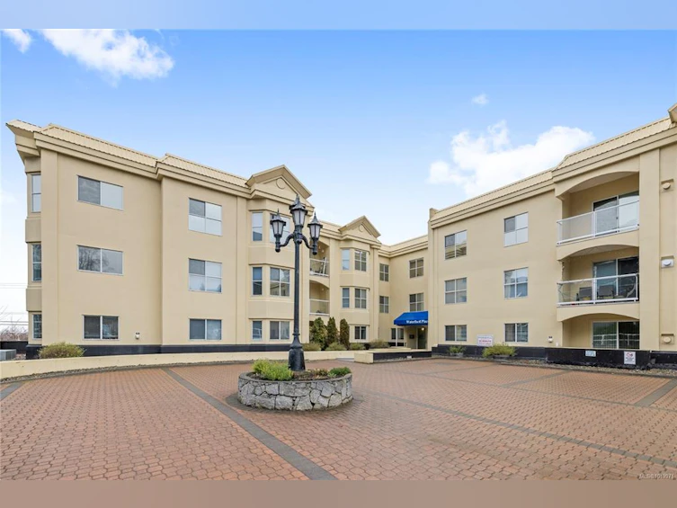 405-220 W Island Highway, Parksville, BC, V9P 2P3 - 19