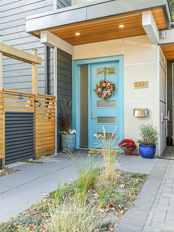 1704 Coronation Avenue, Victoria, BC, V8R 1X2