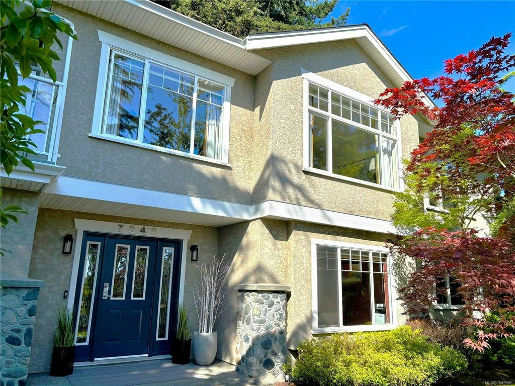 7348 Ridgedown Court, Central Saanich, BC, V8M 2H7