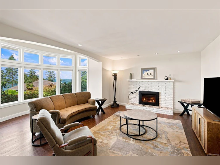 5455 Bayshore Drive, Nanaimo, BC, V9V 1G8 - 2