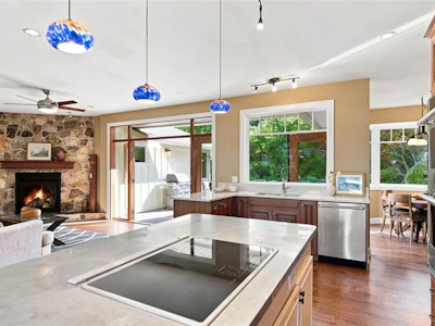 5455 Bayshore Drive - 5
