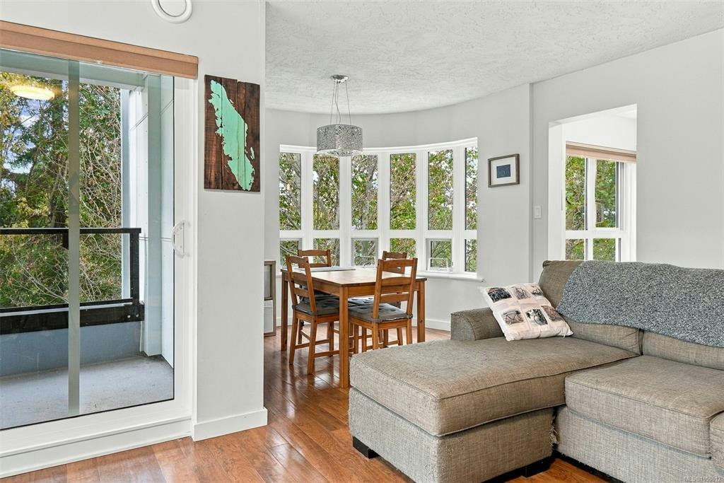 303-1500 Elford Street, Victoria, BC, V8R 3X8 - 13