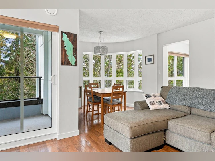 303-1500 Elford Street, Victoria, BC, V8R 3X8 - 13