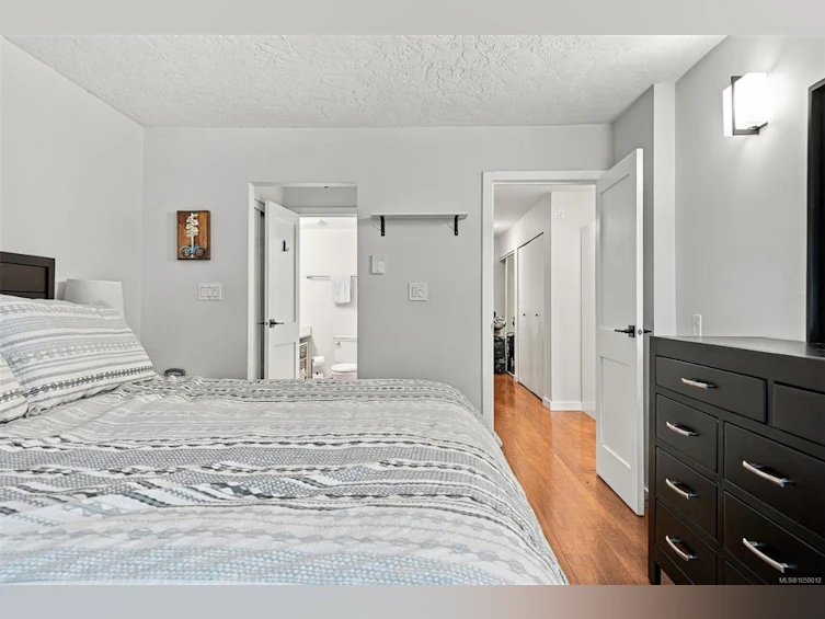 303-1500 Elford Street, Victoria, BC, V8R 3X8 - 15