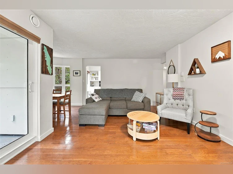 303-1500 Elford Street, Victoria, BC, V8R 3X8 - 10