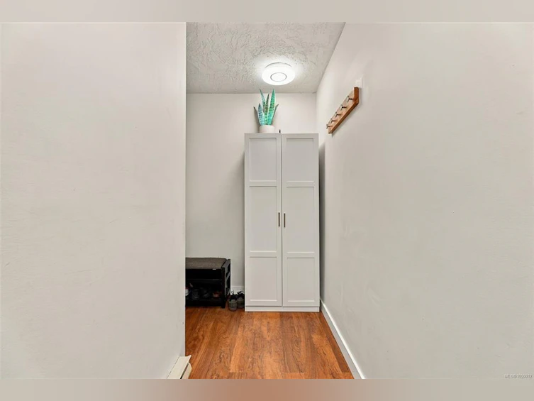 303-1500 Elford Street, Victoria, BC, V8R 3X8 - 23
