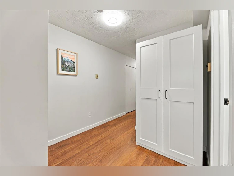303-1500 Elford Street, Victoria, BC, V8R 3X8 - 12