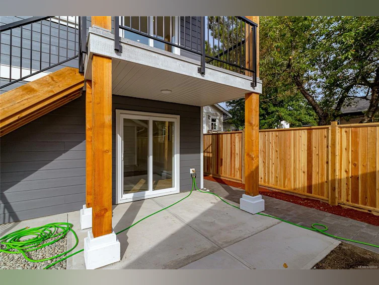 C-2235 Shelbourne Street, Victoria, BC, V8R 4L2 - 19