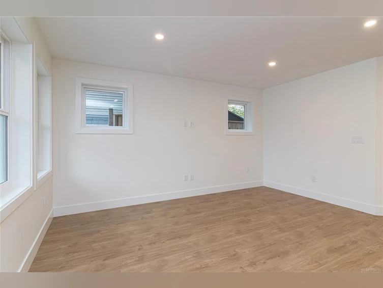 C-2235 Shelbourne Street, Victoria, BC, V8R 4L2 - 5