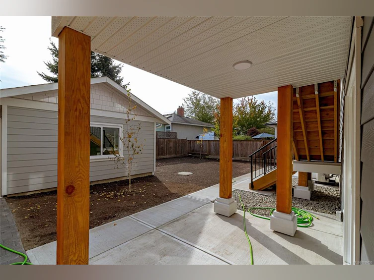 C-2235 Shelbourne Street, Victoria, BC, V8R 4L2 - 18