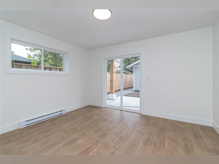 C-2235 Shelbourne Street, Victoria, BC, V8R 4L2 - 10