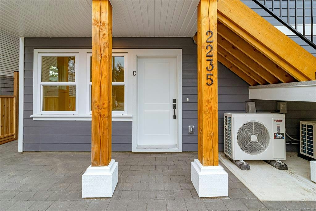 C-2235 Shelbourne Street, Victoria, BC, V8R 4L2