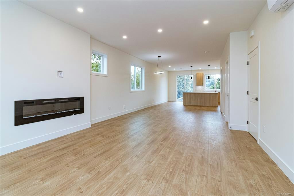A-2235 Shelbourne Street, Victoria, BC, V8R 4L2 - 3