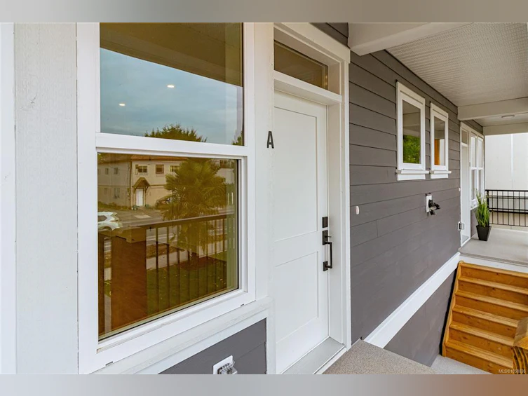 A-2235 Shelbourne Street, Victoria, BC, V8R 4L2