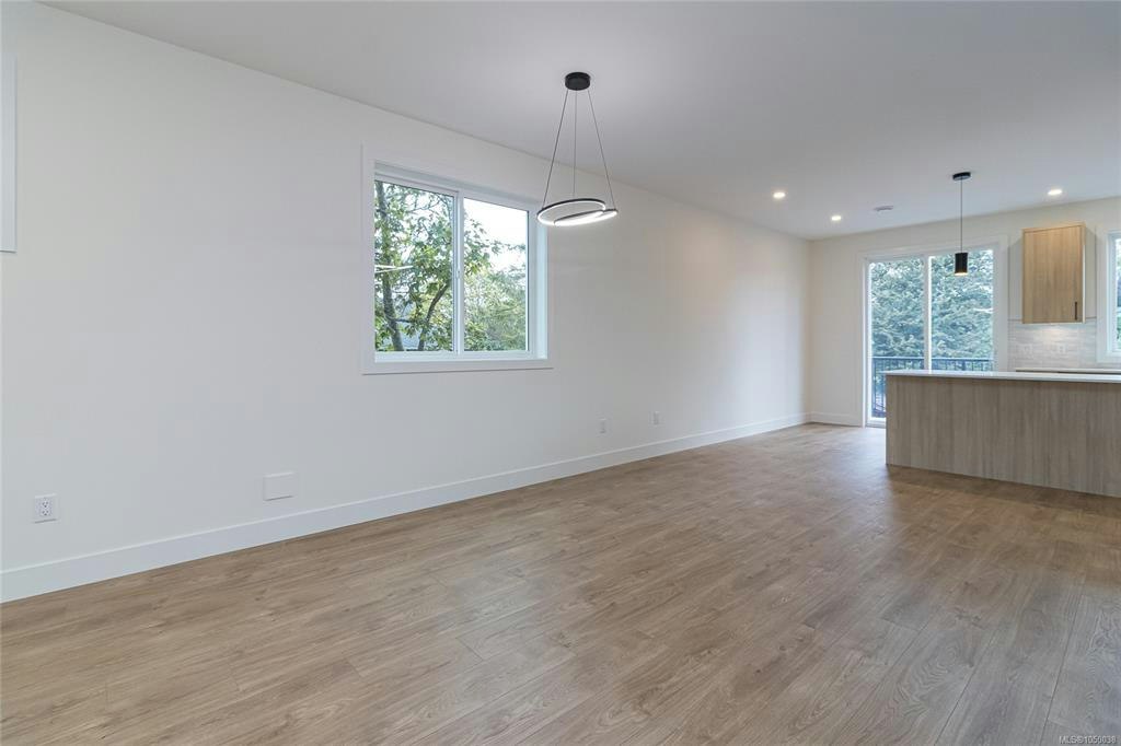 A-2235 Shelbourne Street, Victoria, BC, V8R 4L2 - 7