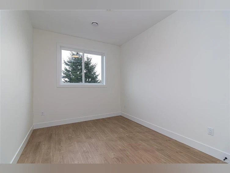 A-2235 Shelbourne Street, Victoria, BC, V8R 4L2 - 21