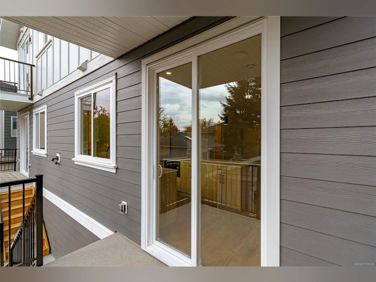 A-2235 Shelbourne Street, Victoria, BC, V8R 4L2 - 27