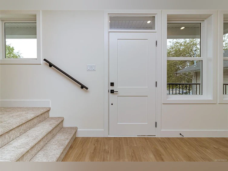 A-2235 Shelbourne Street, Victoria, BC, V8R 4L2 - 2