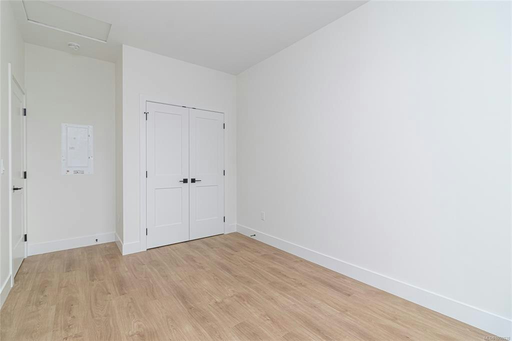 A-2235 Shelbourne Street, Victoria, BC, V8R 4L2 - 19