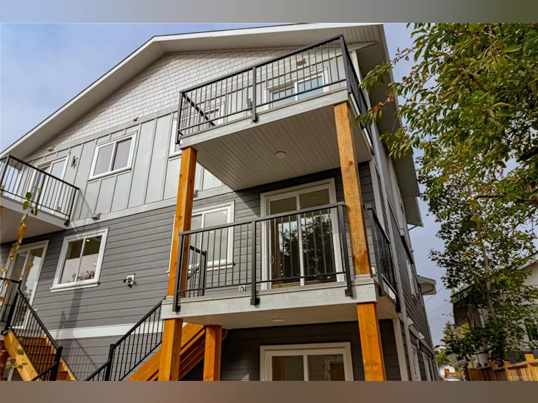 A-2235 Shelbourne Street, Victoria, BC, V8R 4L2 - 28