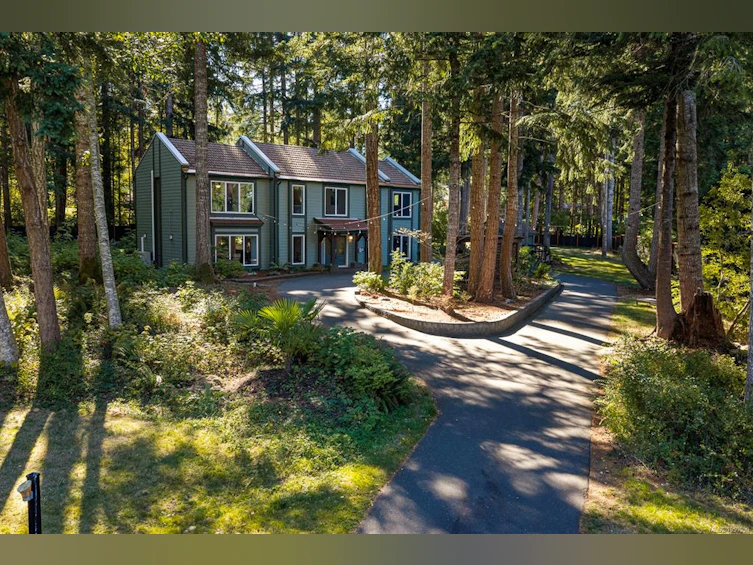 2219 Sea Lion Way, Comox, BC, V9J 1Y2