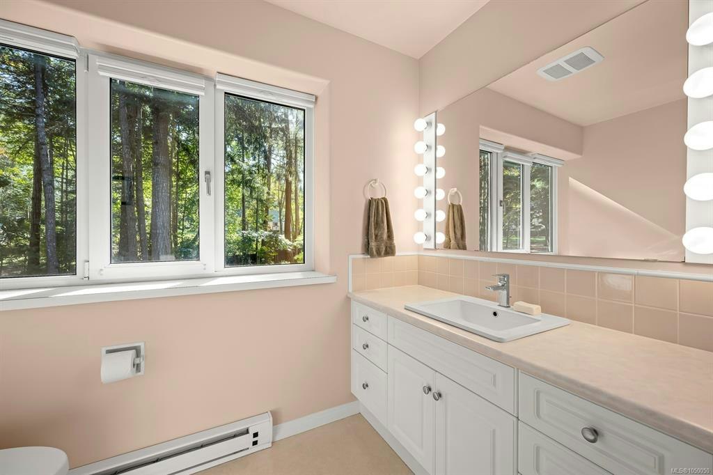 2219 Sea Lion Way, Comox, BC, V9J 1Y2 - 32