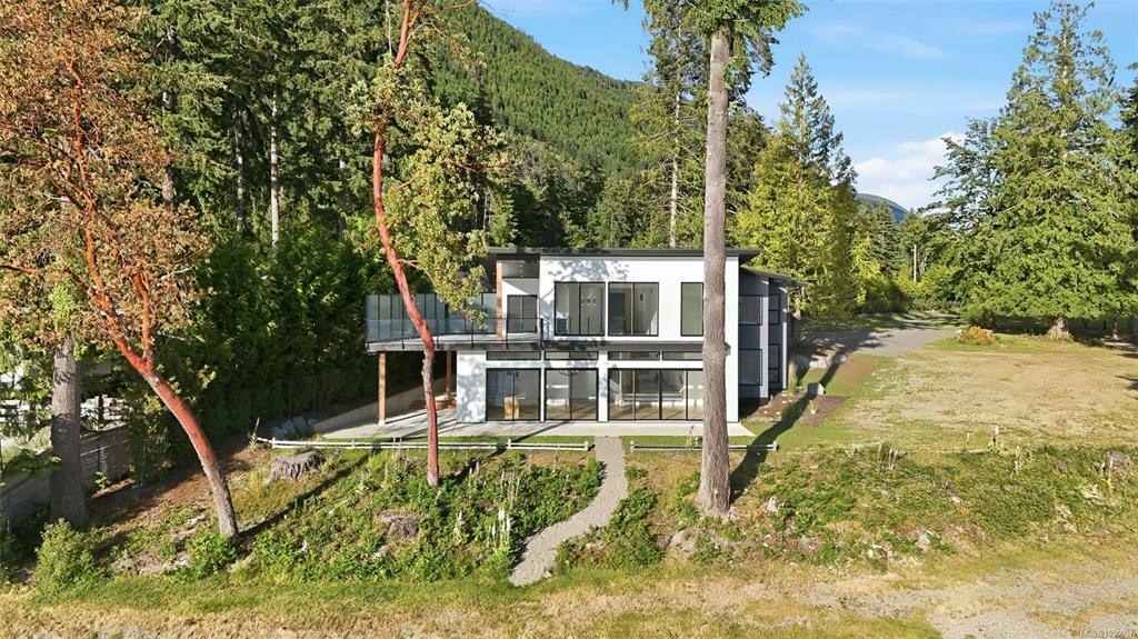 8394 Sa Seen Os Road, Youbou, BC, V0R 3E1 - 5