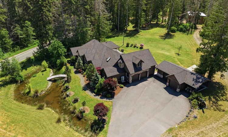 990 View Road