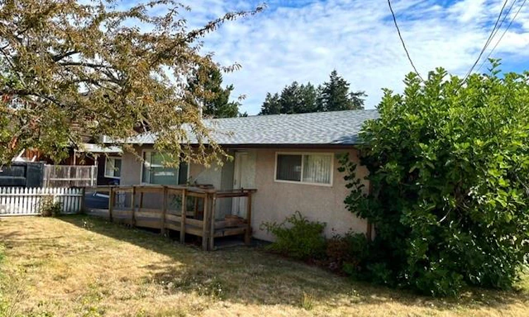 160 S Moilliet Street