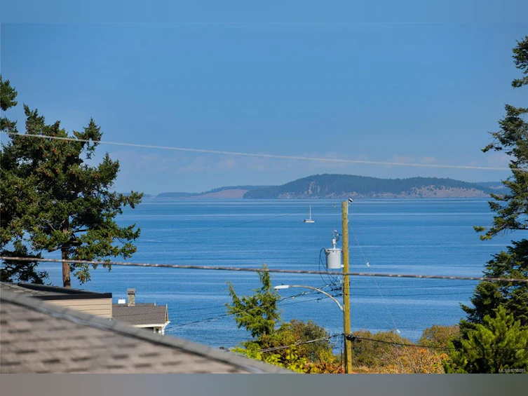 1-4430 Shore Way, Saanich, BC, V8N 3T9 - 21