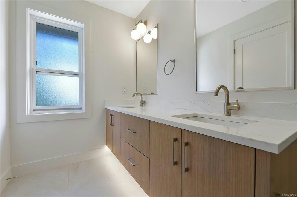 1-4430 Shore Way, Saanich, BC, V8N 3T9 - 24