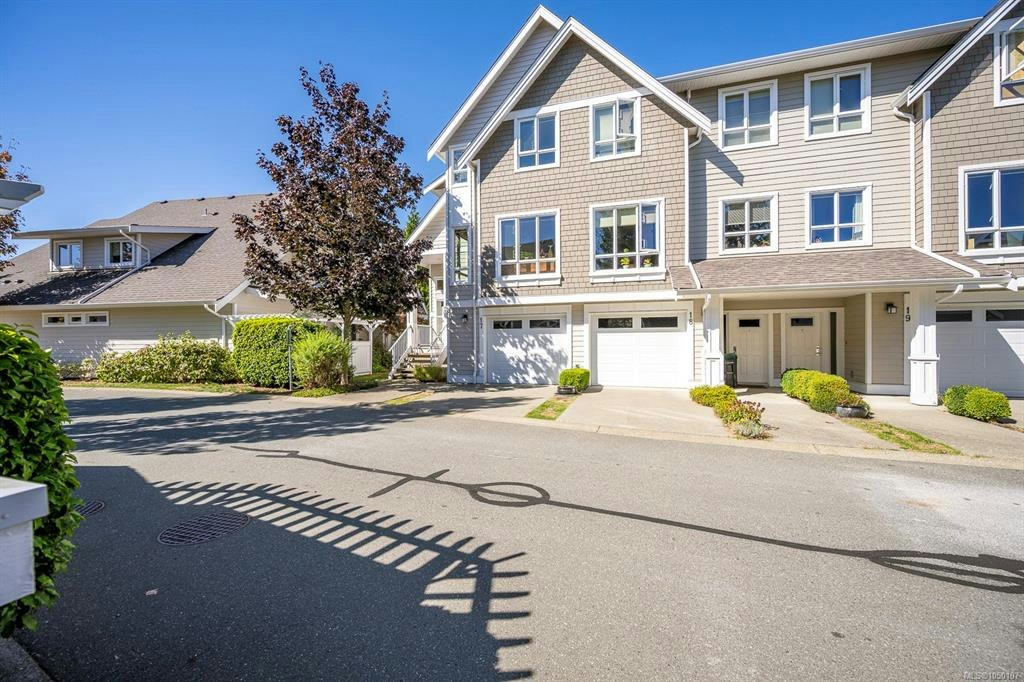 17-700 Lancaster Way, Comox, BC, V9M 0B6