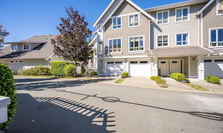 17-700 Lancaster Way
