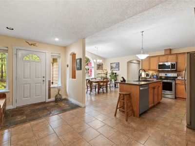 1357 Meadowood Way - 3