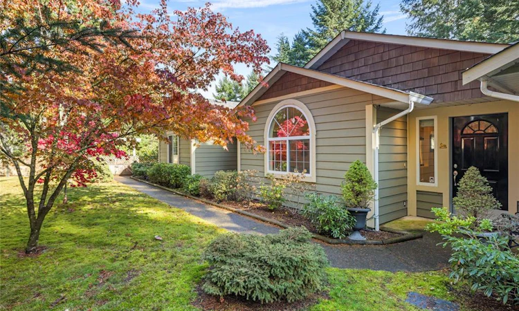 1357 Meadowood Way