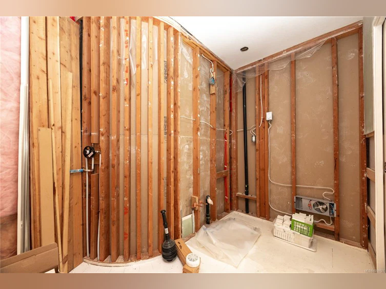 9498 Doyle Road, Black Creek, BC, V9J 1E7 - 31