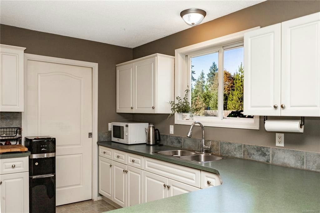 9498 Doyle Road, Black Creek, BC, V9J 1E7 - 56