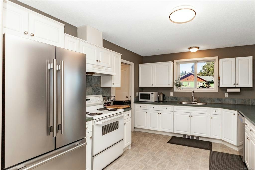 9498 Doyle Road, Black Creek, BC, V9J 1E7 - 53