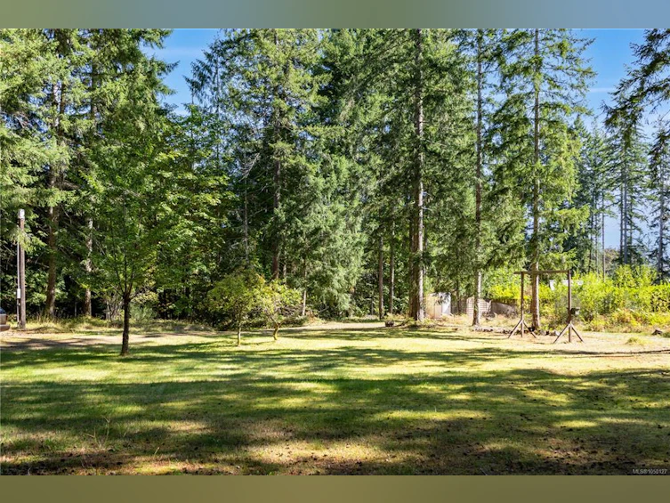9498 Doyle Road, Black Creek, BC, V9J 1E7 - 9