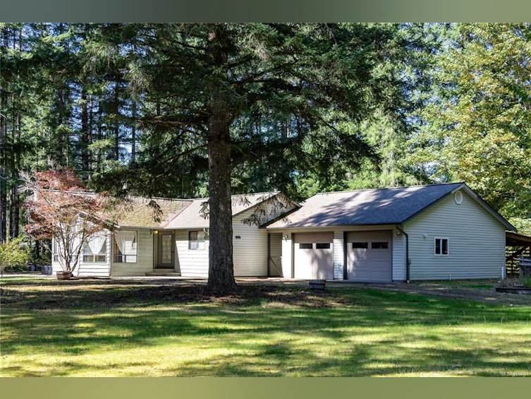 9498 Doyle Road, Black Creek, BC, V9J 1E7