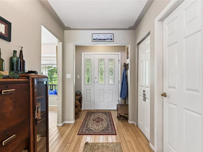 429 Howes Road - 4