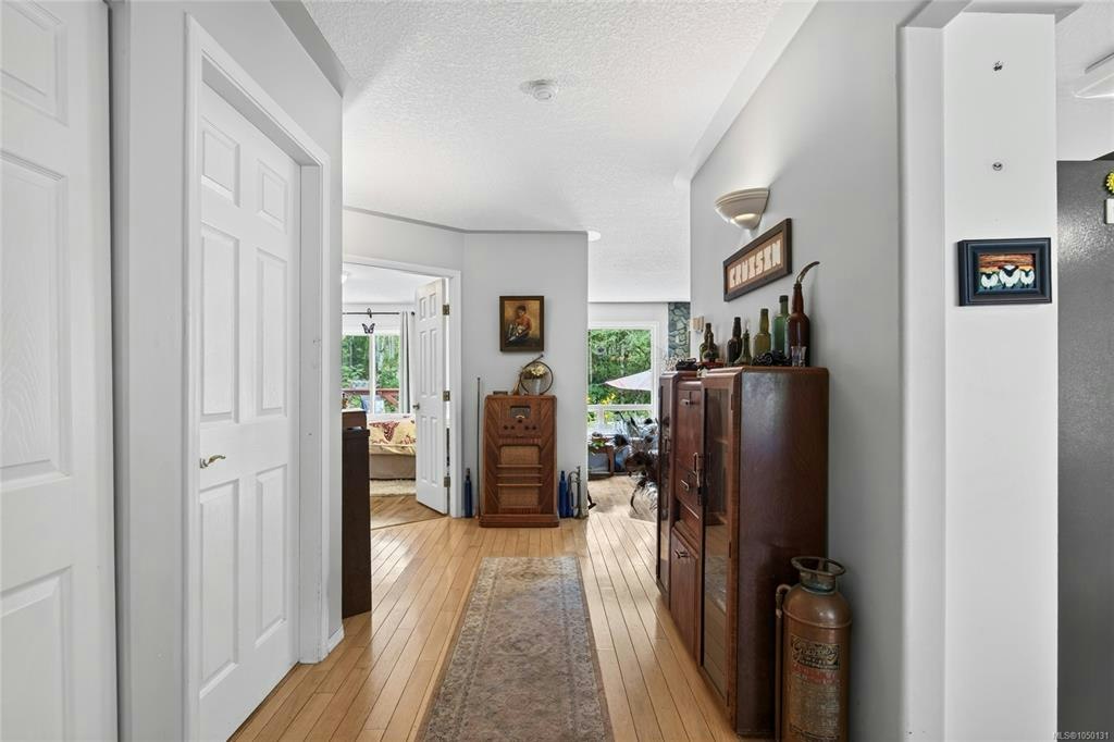 429 Howes Road - 5