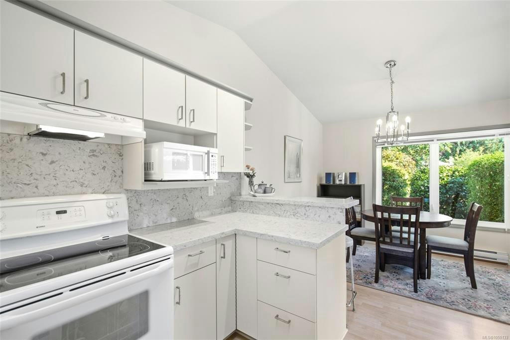 24-639 Arbutus Street - 5